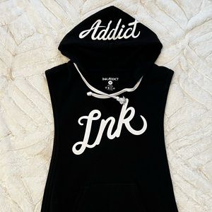 Ink Addict sleeveless hoodie with pocket